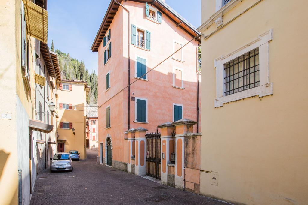 Le Camerine Apartment Water Front Toscolano Maderno Buitenkant foto