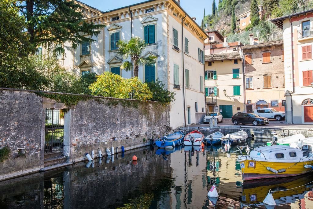 Le Camerine Apartment Water Front Toscolano Maderno Buitenkant foto